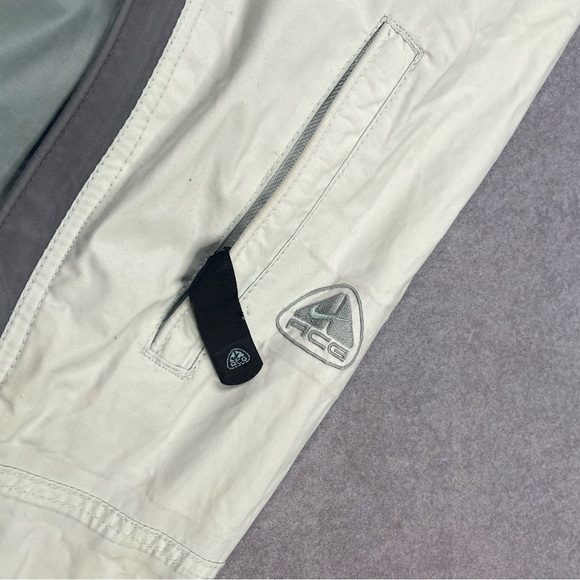 Nike ACG Jacket - Picture 2 of 10